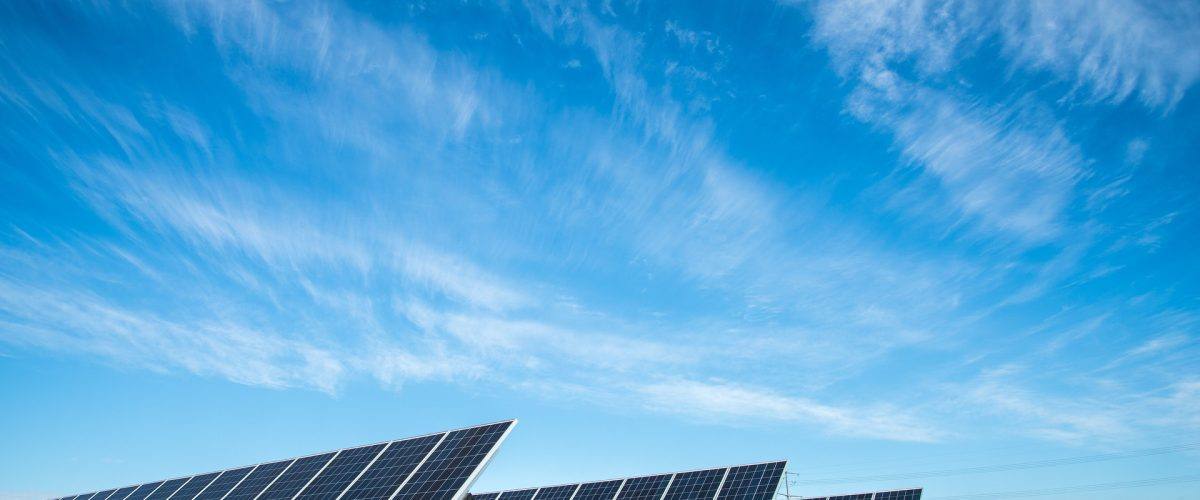 Miért válasszuk a földre telepített napelemes rendszert?