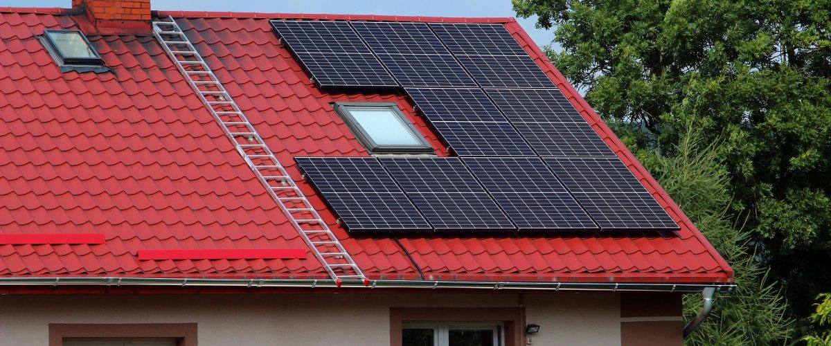 Milyen napelem a legjobb? Típusok, előnyök és választási szempontok 2025-ben